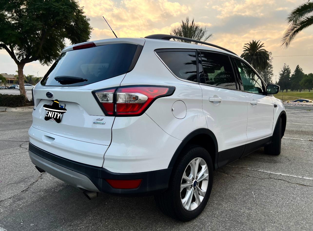 2018 FORD ESCAPE SE