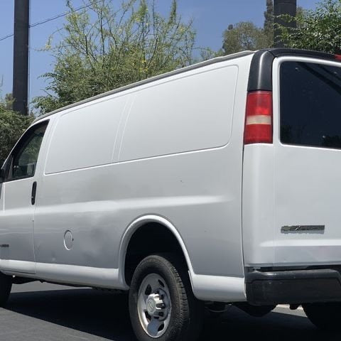 2005 Chevrolet Express 2500 Cargo Van 3D