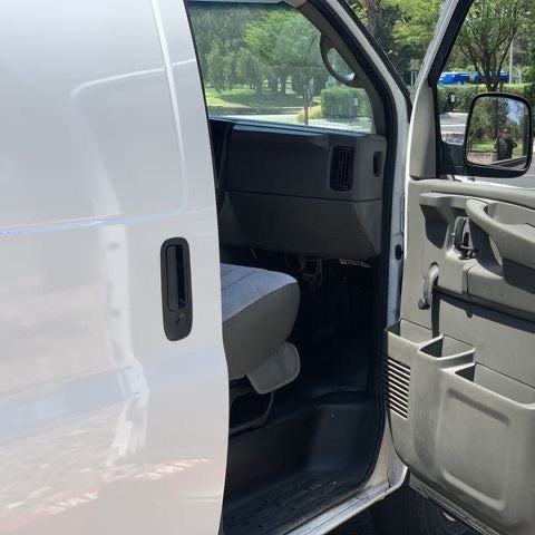 2005 Chevrolet Express 2500 Cargo Van 3D